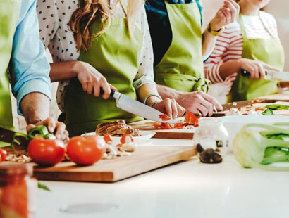 Cook, Talk and Dine